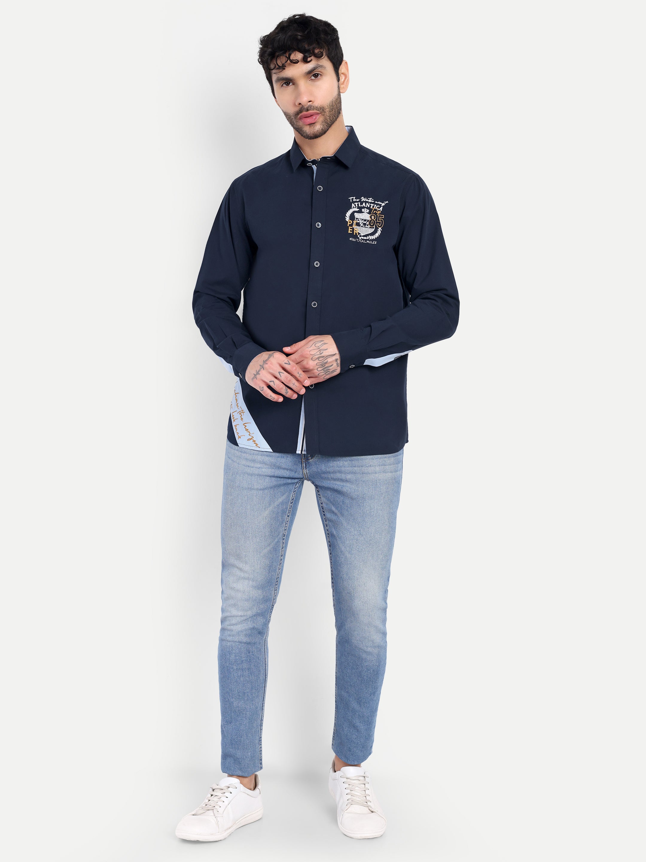 ATLANTIC DRIFT SCRIPT JEANSWEAR SHIRT EMBROIDED NAVY