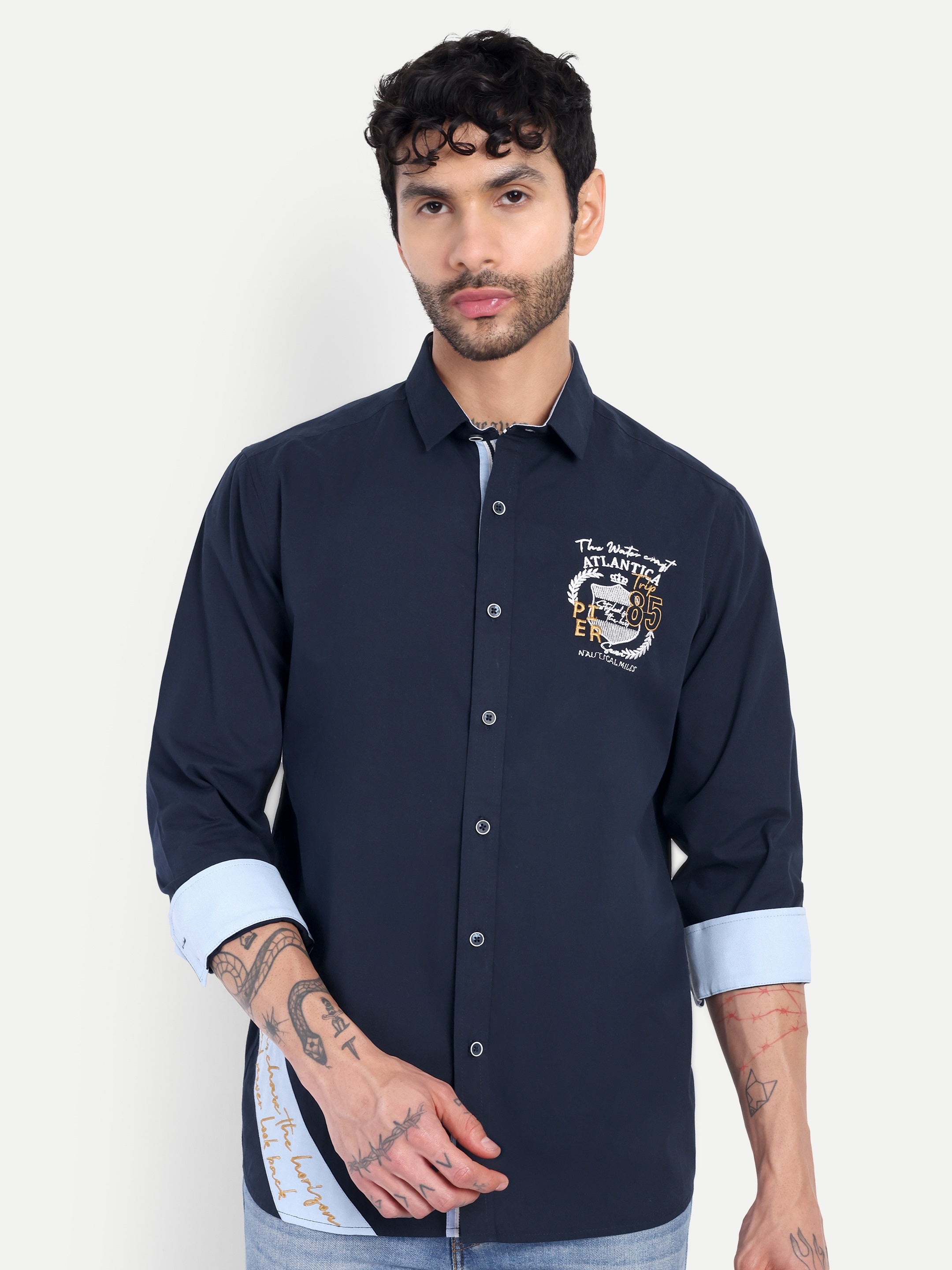 ATLANTIC DRIFT SCRIPT JEANSWEAR SHIRT EMBROIDED NAVY – Pier Seven